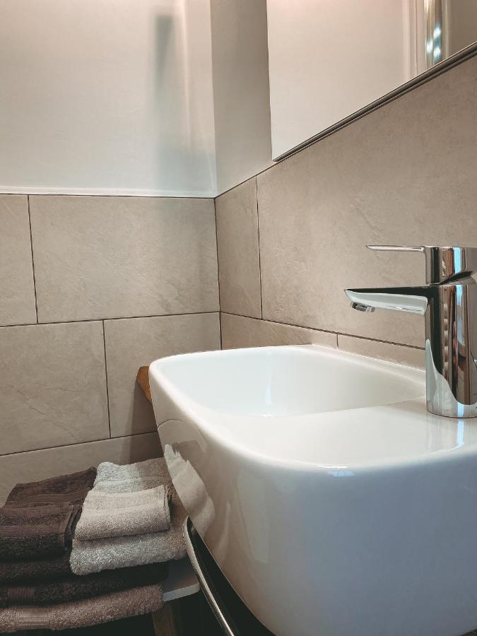 L'Adret Hotel Gressan Eksteriør billede